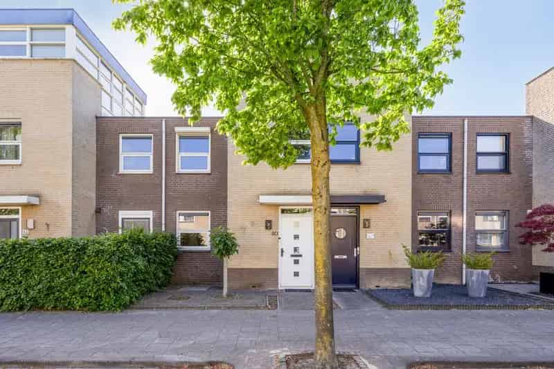 Huis te koop Breda Westerpark: Instapklare 3 slaapkamer woning