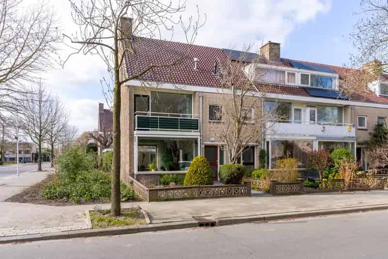 Huis te koop Tuindorp Oost Utrecht 5 slaapkamers grote tuin