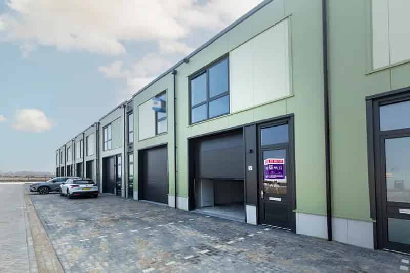 Bedrijfshal Oude Tonge te huur Waterfront