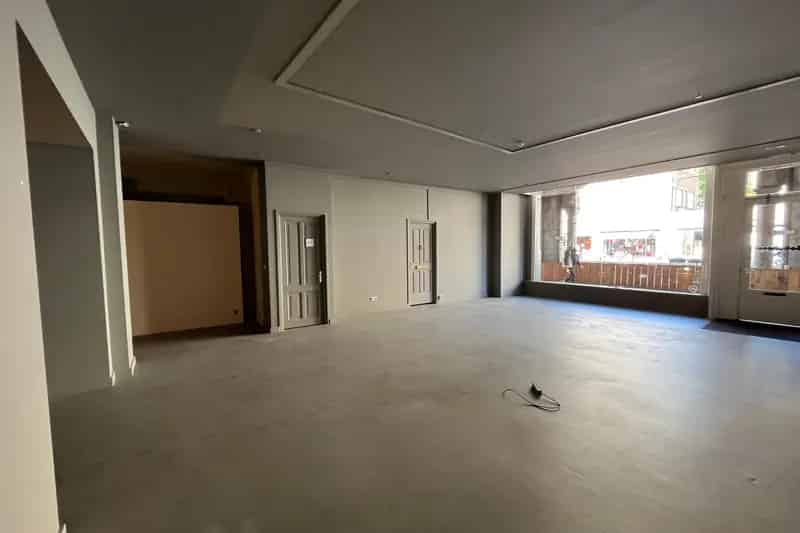 Winkelruimte Amsterdam Raadhuisstraat 570m2
