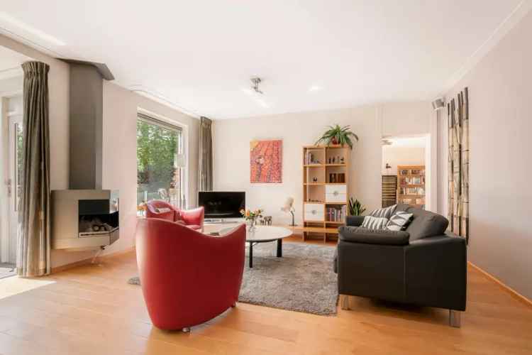 Ruime Hoekwoning te Koop in Hoofddorp 187m2 5 Slaapkamers Tuin Garage