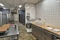 277m2 Winkelruimte Hoorn Centrum - Bakkerij - 2 Bovenwoningen