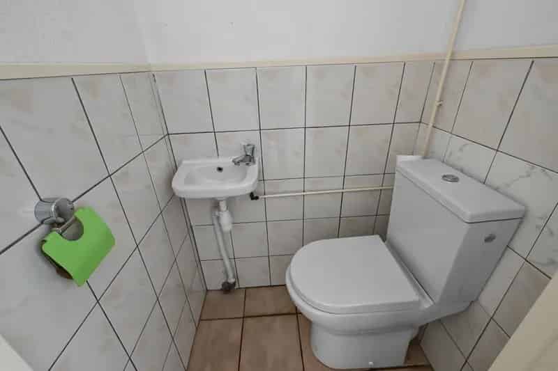 Tussenwoning Krommenie 3 slaapkamers Ruime Vliering Diepe Tuin 89m2