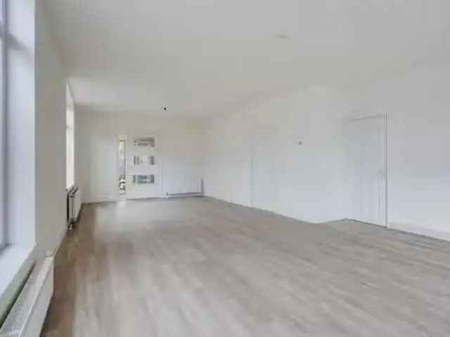 Appartement te koop Den Haag 64m2 3 kamers