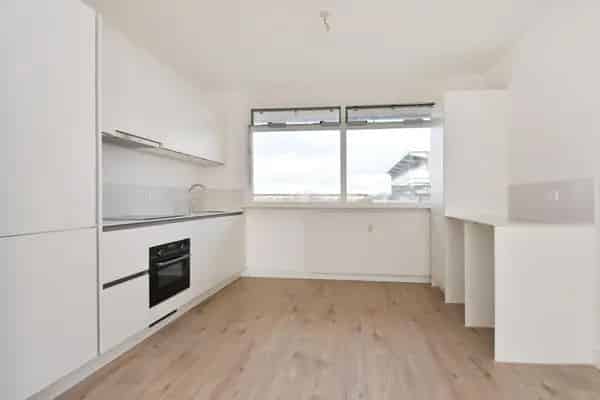 3 Slaapkamer Appartement Gerenoveerd Balkon Zuidwesten