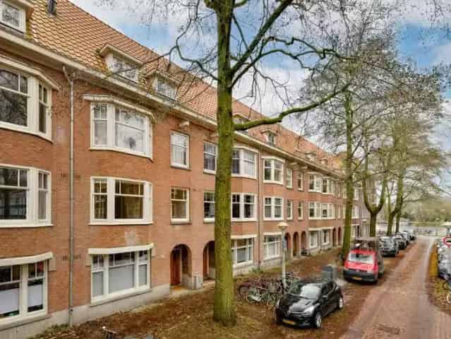 3-kamer appartement Hoofddorppleinbuurt 58m² balkon