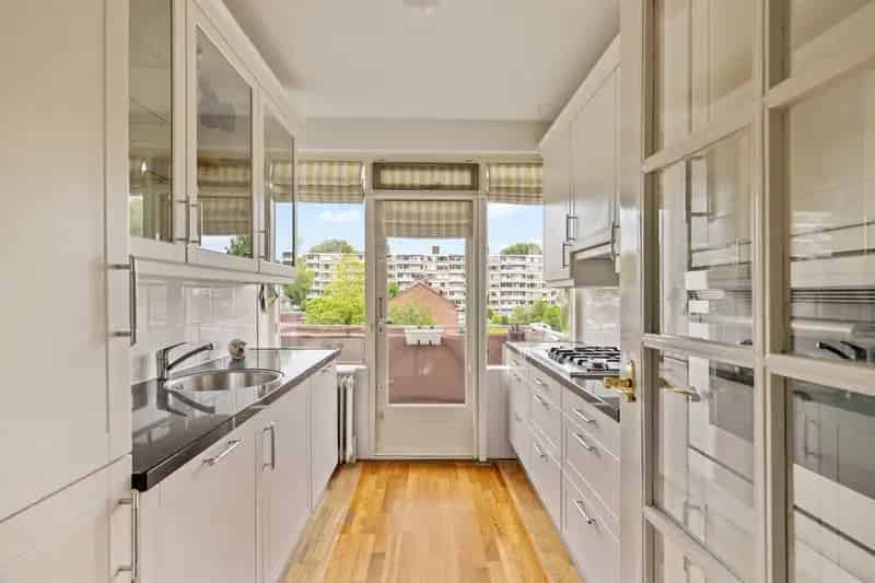 Appartement Rotterdam 3 kamers Moderne Keuken Balkon Nabij Winkels