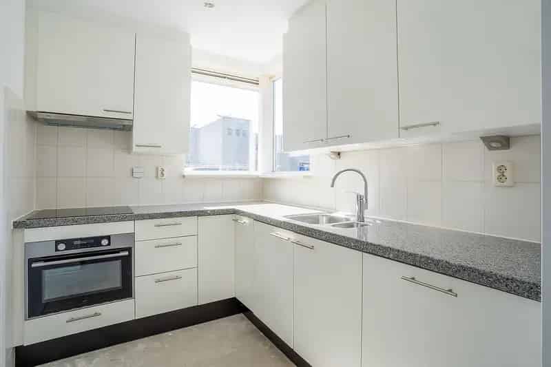 Tweekapper te huur Zaandam 132m² 3 slaapkamers luxe badkamer garage tuin