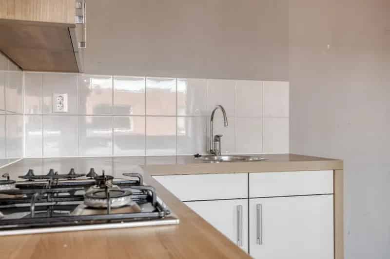 Ruim 4 kamer appartement Spangen met uitzicht en parkeerplaats