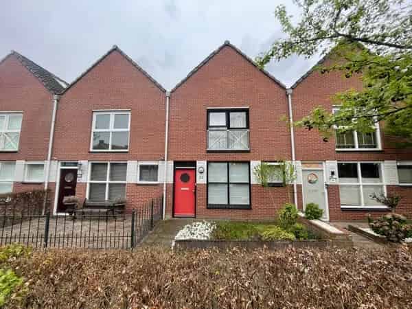 Gestoffeerde eengezinswoning 4 slaapkamers Eindhoven