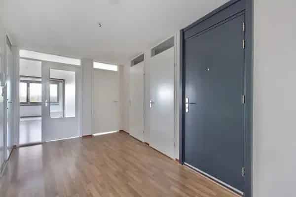 Ruim 3-kamer appartement Utrecht 130m² 2 slaapkamers moderne keuken tuin parkeerplaats
