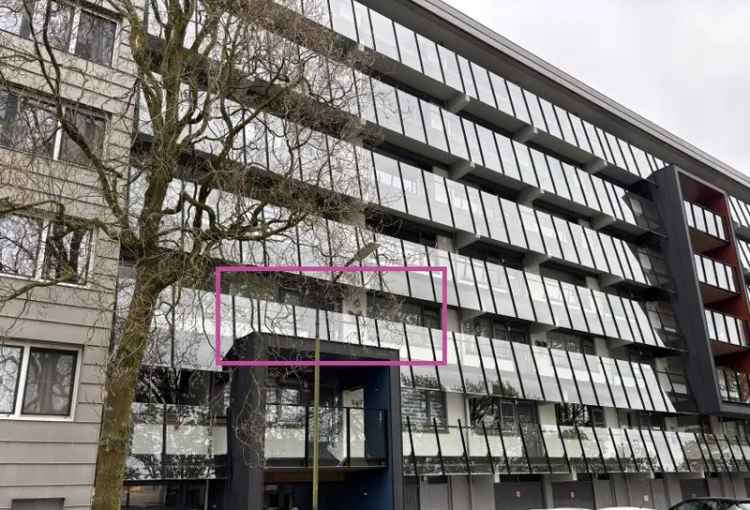 Ruim Senioren Appartement met Balkon 3 Slaapkamers