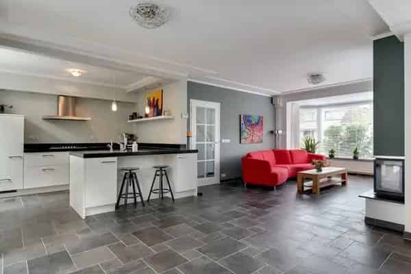 Ruime Uitgebouwde Hoekwoning 4 slaapkamers De Goorn