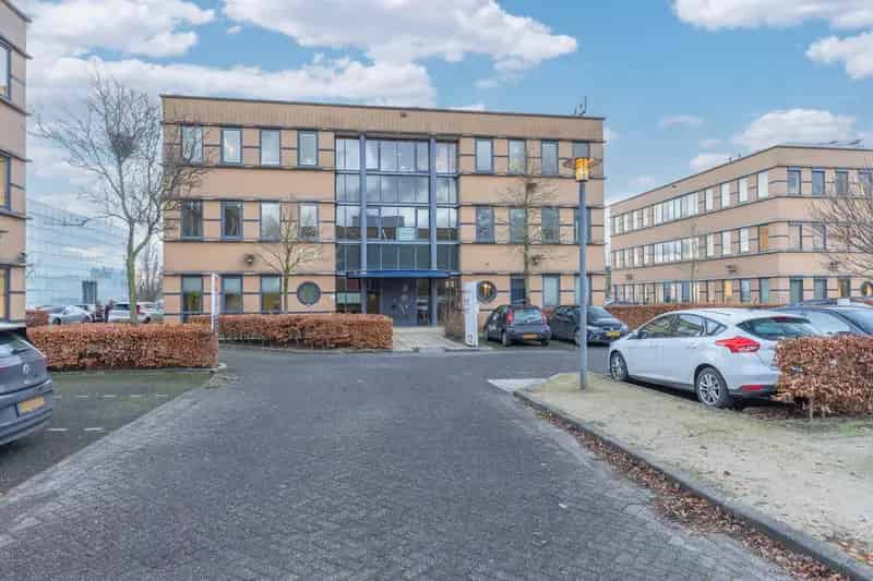 Kantoorruimte te huur Naarden 479m²