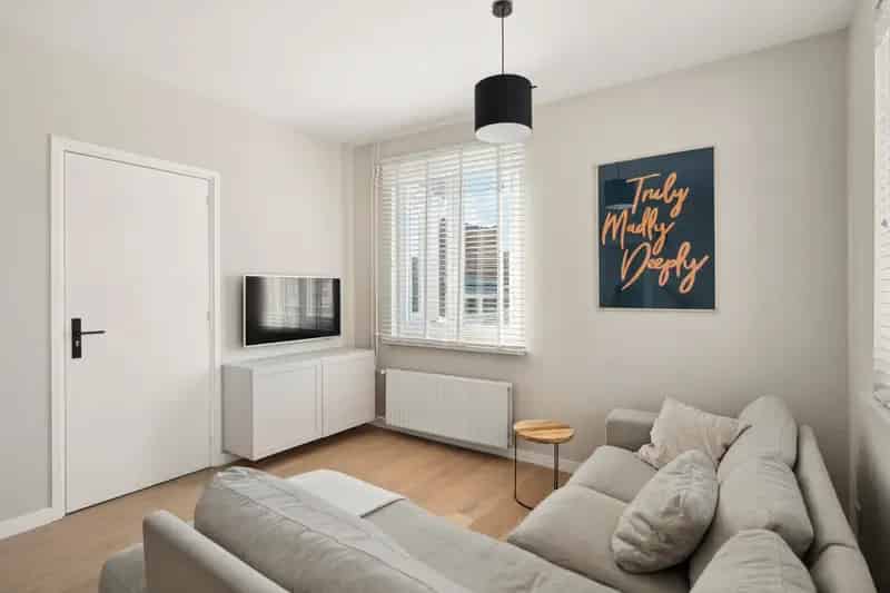 Appartement Amsterdam West Jan van Galenstraat 65m2 gerenoveerd