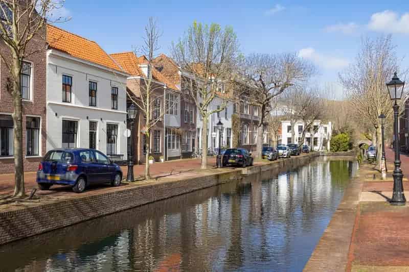 Ruime woning B met vide en berging