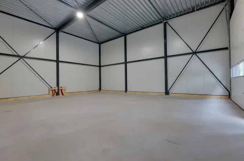 Bedrijfshal en Kantoor te Huur Roden 170m²