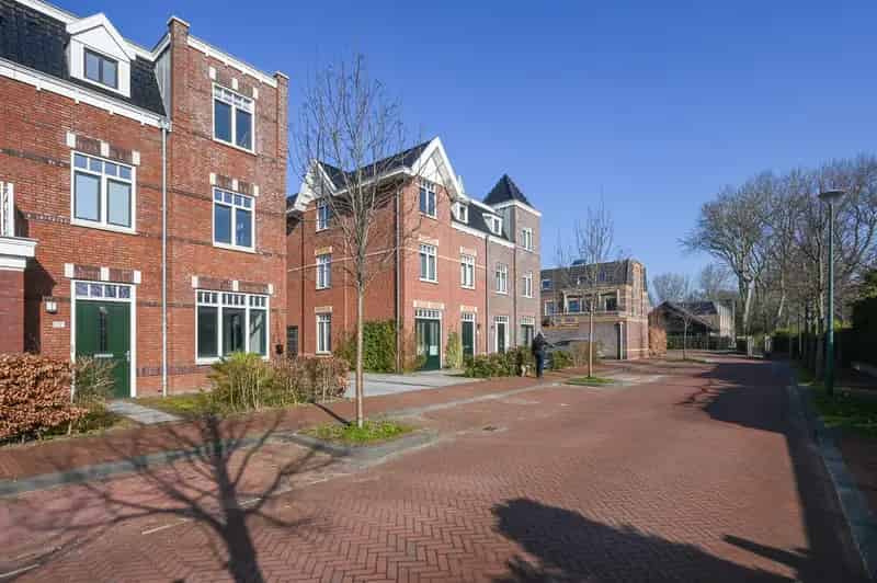 Luxe Hoekwoning Vroondaal 4 slaapkamers 2 badkamers