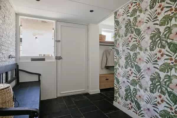 Ruime 5 Slaapkamers Tweekapper Terneuzen - Instapklaar
