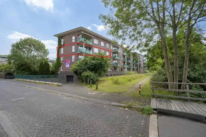 Ruim appartement 115m2 Park de Meer balkon lift parkeerplaats