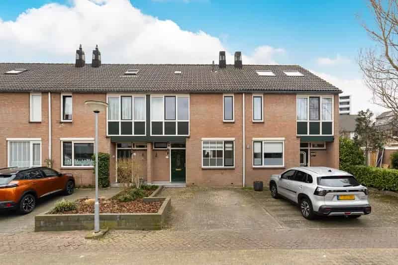 Familiewoning Sterrenburg III 4 slaapkamers grote tuin
