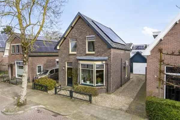 Vrijstaand Huis 4 slaapkamers Brinkhorst Garage 10 Zonnepanelen