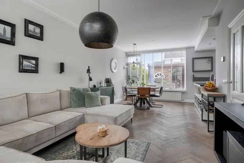 Huis te koop Etten Leur 4 slaapkamers luxe badkamer tuin
