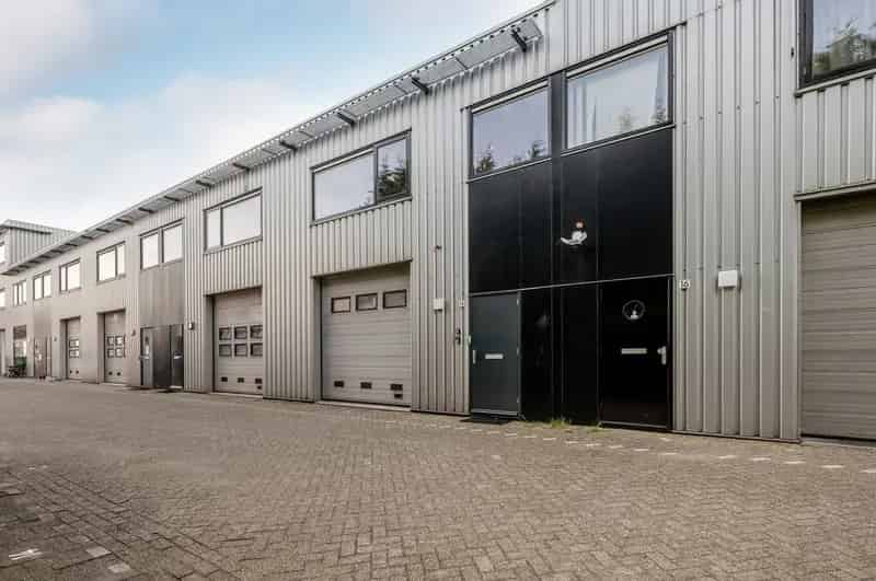 Bedrijfshal te huur Wormerveer 139m2