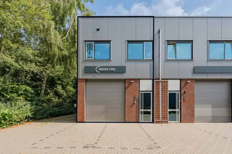 Bedrijfshal Alkmaar 80m² te huur Kantoor Opslag