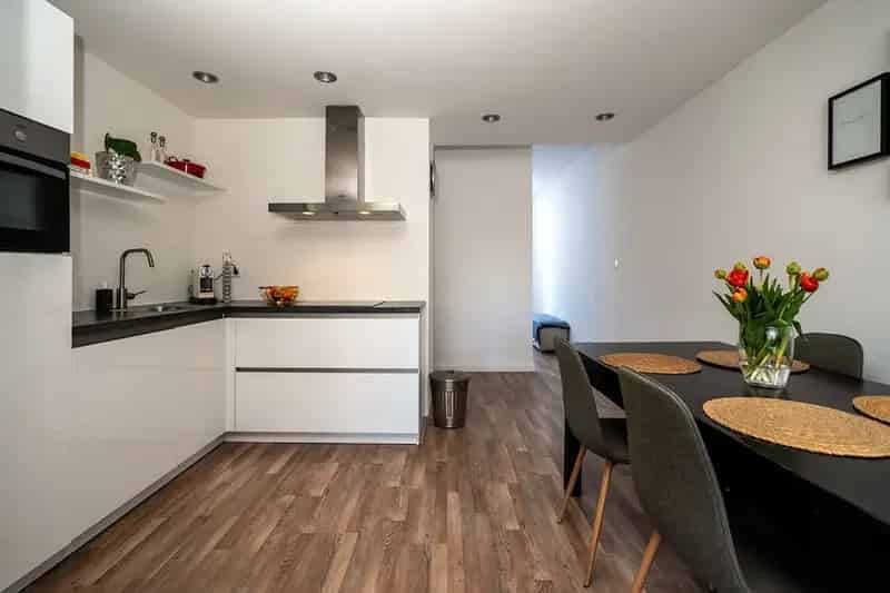 Gerenoveerde Bovenwoning Blijdorp Nabij Centrum