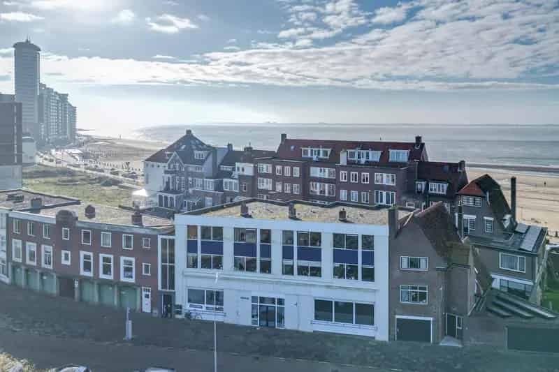 Bedrijfshal Vlissingen 366m² - Danszaal Kantoorruimte te Koop