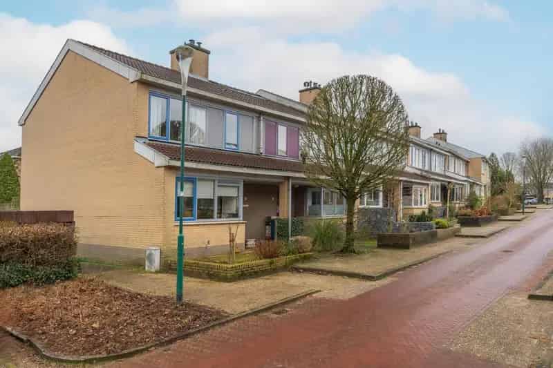 Ruime Eindwoning te koop in De Berm Houten 3 slaapkamers