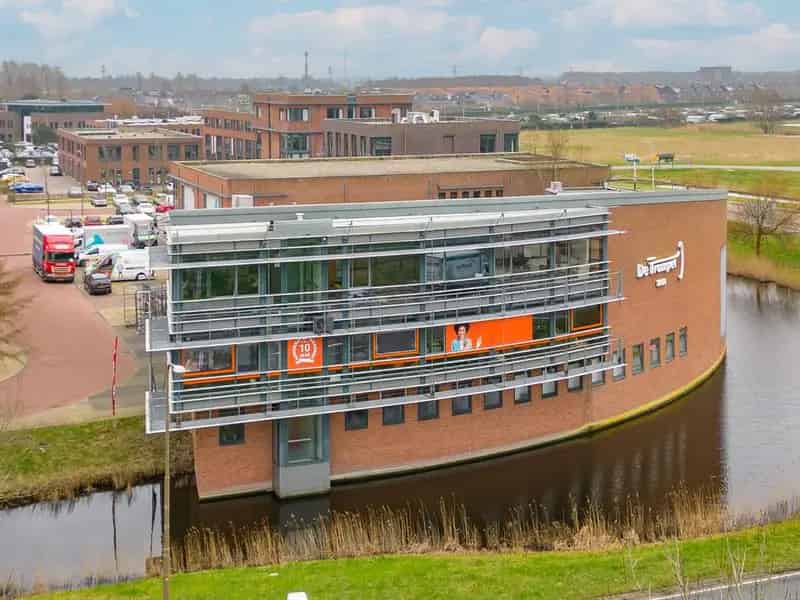 Kantoorruimte te Huur Heemskerk 34m2 Moderne Ruimte Parkeerplaats