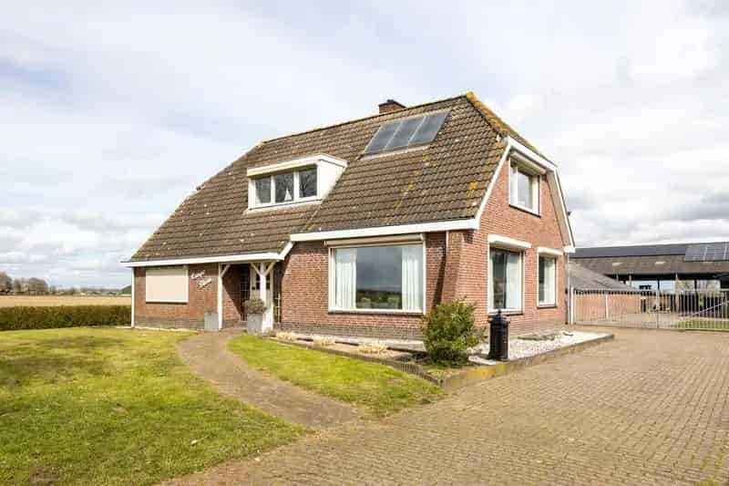 Bedrijfswoning Hattem 2000m2 Bedrijfsruimte Agrarische Grond
