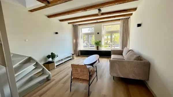 Huis Zuidwal Den Haag: Uniek Grachtenhuis met Dakterras