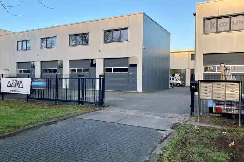 Bedrijfshal te huur Zeewolde 192m2 Kantoor Opslag