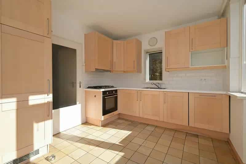 Royaal Hoekherenhuis Den Haag 6 Slaapkamers Garage Tuin