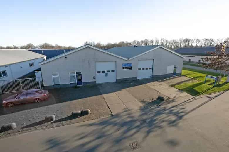 Bedrijfsruimte te huur Peize 900m2 Kantoor 65m2