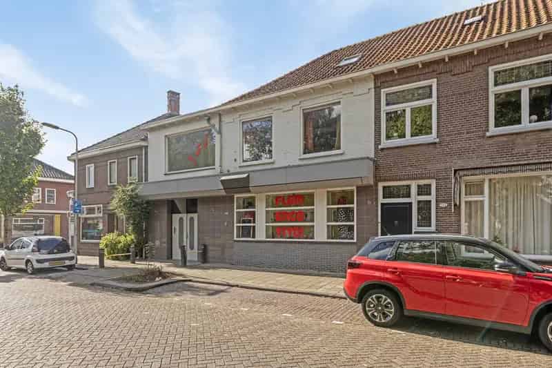 Bedrijfspand met Bovenwoning Tilburg Groeseindstraat