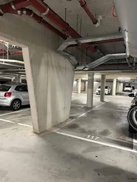 Parkeerplaats Den Haag Ypenburg te koop