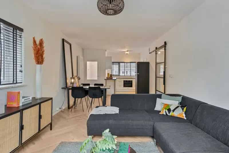 Appartement te koop Amsterdam Buitenveldert 4 kamers balkon