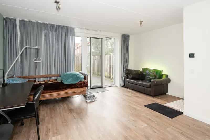 Ruime 3 Slaapkamers Familiewoning Almere Haven Gemeubileerd Dakterras Tuin