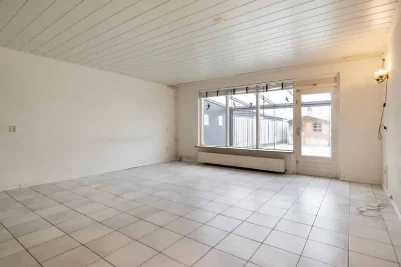 Huis te koop Veenendaal Componistenwijk: Diepe tuin en veel potentie