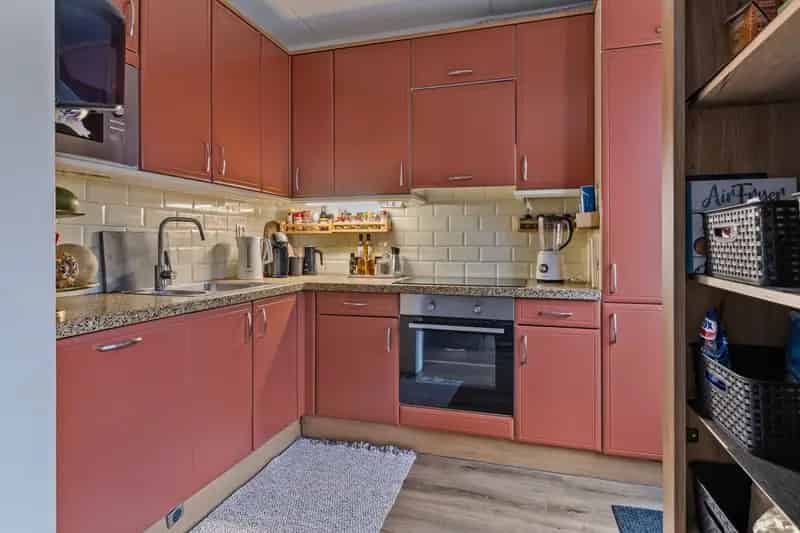 Huis te koop Koog aan de Zaan 4 slaapkamers tuin zonnepanelen