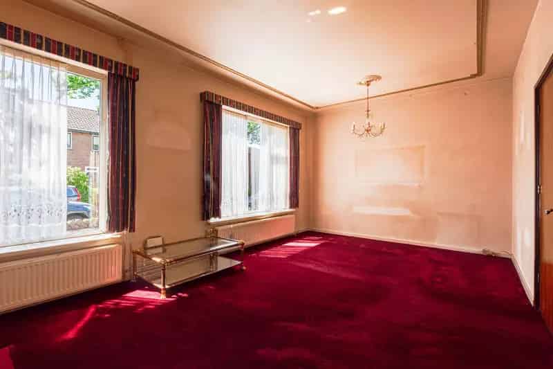 Huis te koop Baarn: Karakteristiek woonhuis met veel potentie
