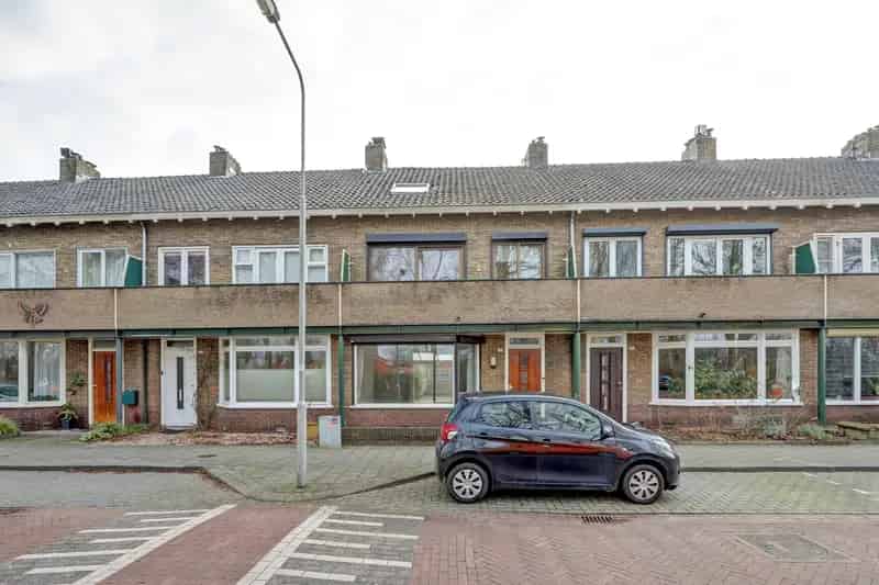 Jaren 30 woning Arnhem 5 slaapkamers moderne keuken