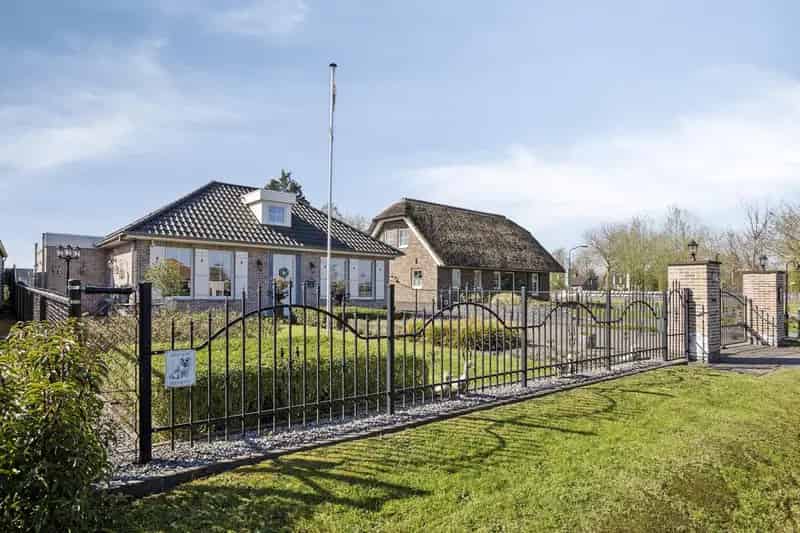 Luxe Bungalow met Bijgebouw  Energiezuinig Wonen