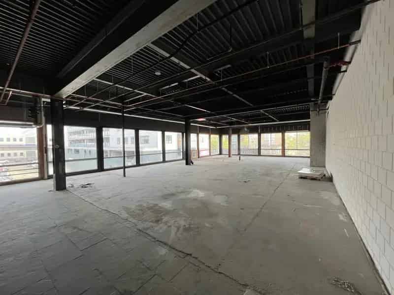 Winkel te Huur Zuidplein Rotterdam 337m²