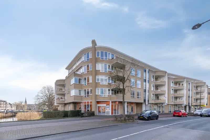 Ruim 2-kamer appartement Breda Singel - Balkon en Parkeerplaats
