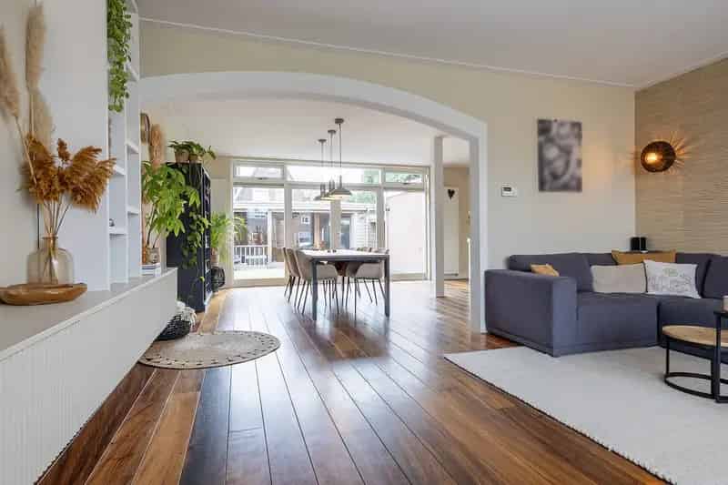 Ruime Tussenwoning Beverwijk 165m2 3 slaapkamers 2 badkamers